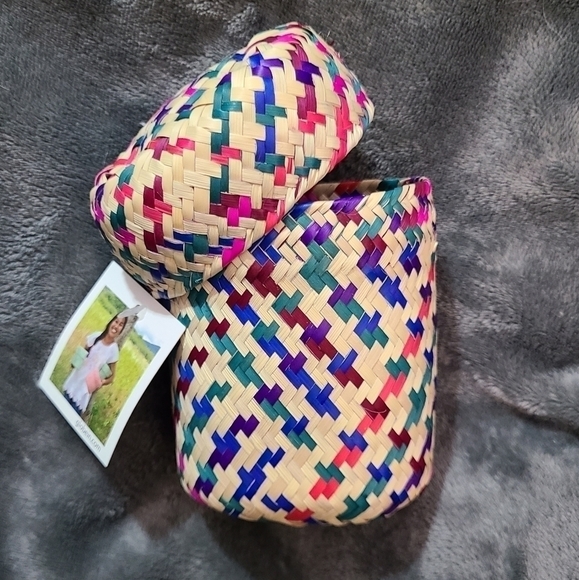 Mini Tenate Basket - Picture 1 of 2
